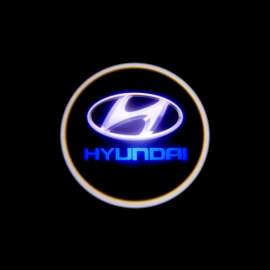 Проекция логотипа Hyundai